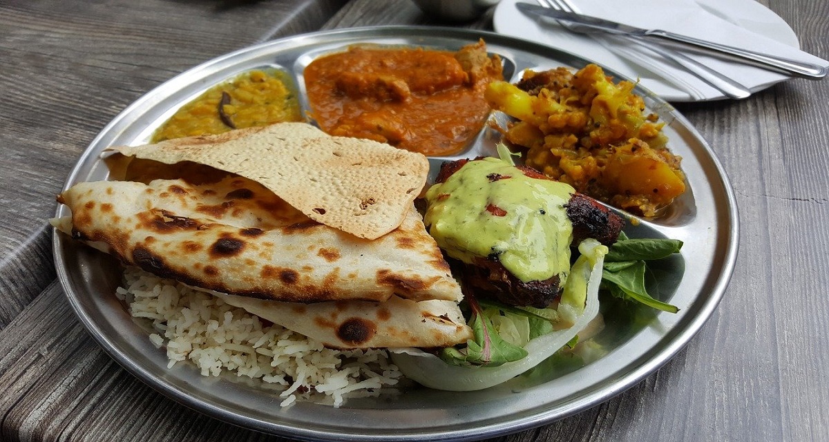 सपने में रोटी बांटना